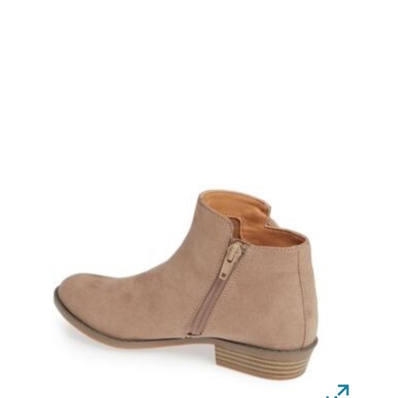 Dolce Vita Saidy Fringe Bootie - Picture 6 of 6